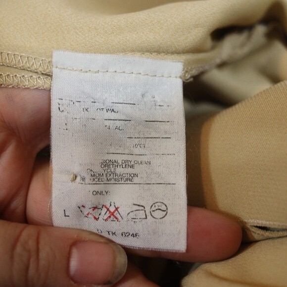 Giorgio Armani Vintage 1980s Cream Ruched Jacket + Mini Skirt Set – Rare Designe - Picture 14 of 16